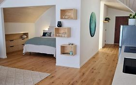 The Boatshed, Luxury Waterfront Accommodation